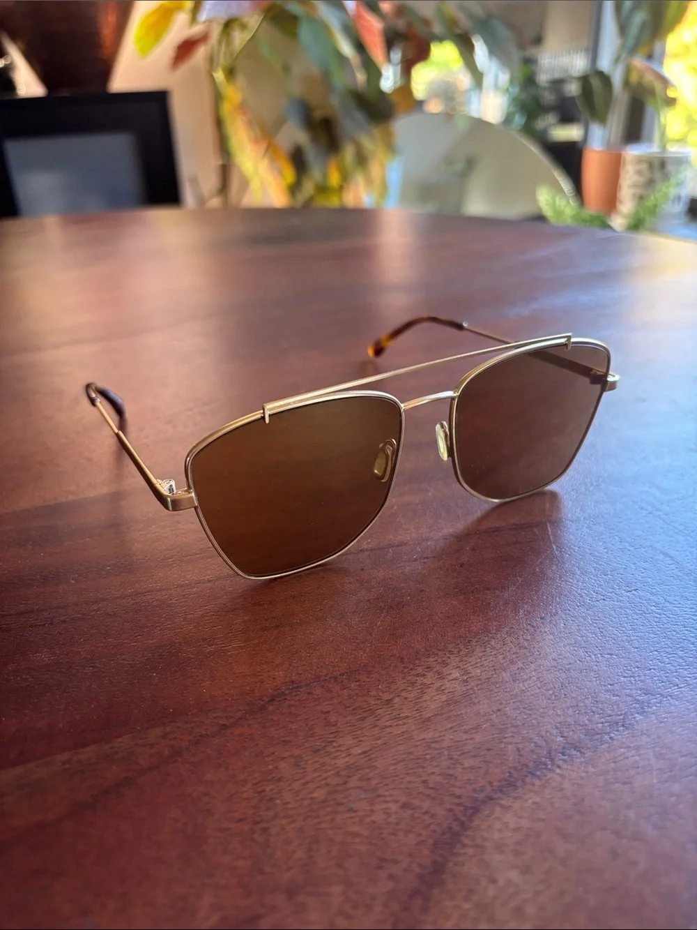Vera wang mirror aviators gold